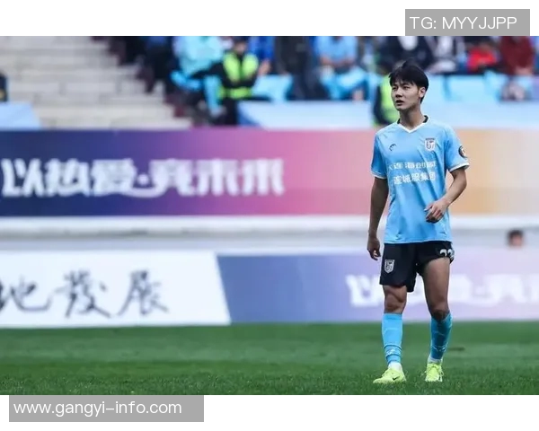 中国足球裁判的挑战与机遇：提升执法水平促进足球事业发展之路